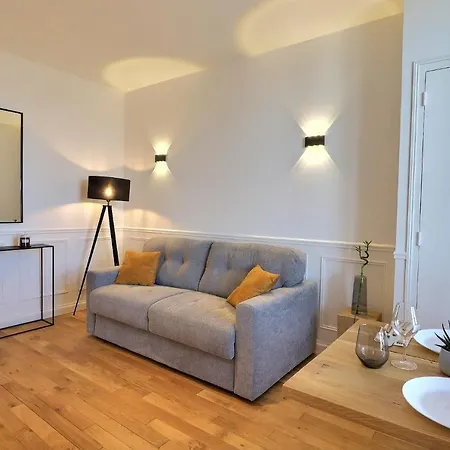 Le Foch - Studio Tout Equipe Avec Vue Sur La Ville - Mon Groom Apartment